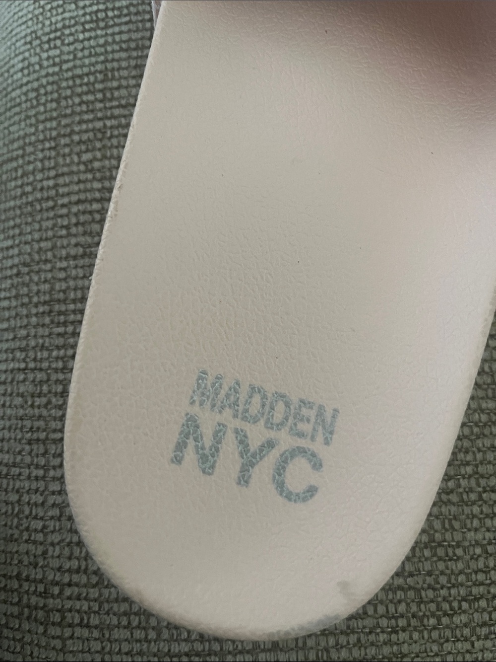 Madden NYC Women's Pink Crystal Slide Sandals 7 - Picture 5 of 15